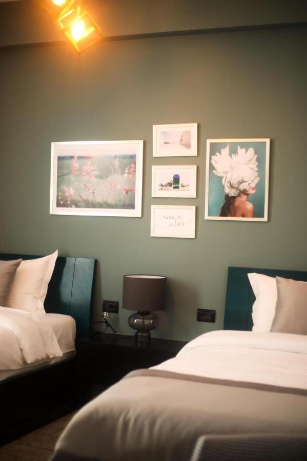 Triss Hotel 地拉那 外观 照片